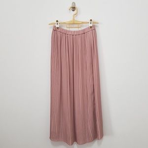 UNIQLO CHIFFON PLEATED SKIRT 🌷